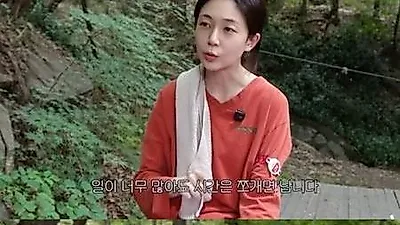Baek Jin-hee to marry non-celebrity after long-distance romance