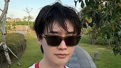 イ・ジョンソク、リゾートで見せた鍛え上げたフィジカルと徹底した自己管理