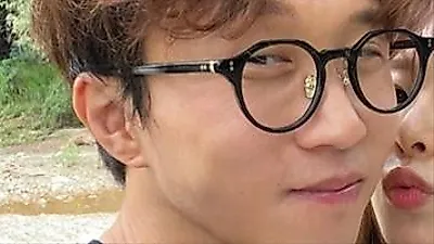 Lee Sol-yi sau khi phủ nhận tin đồn ly hôn với Park Sung-kwang: "Thứ còn lại duy nhất chỉ…