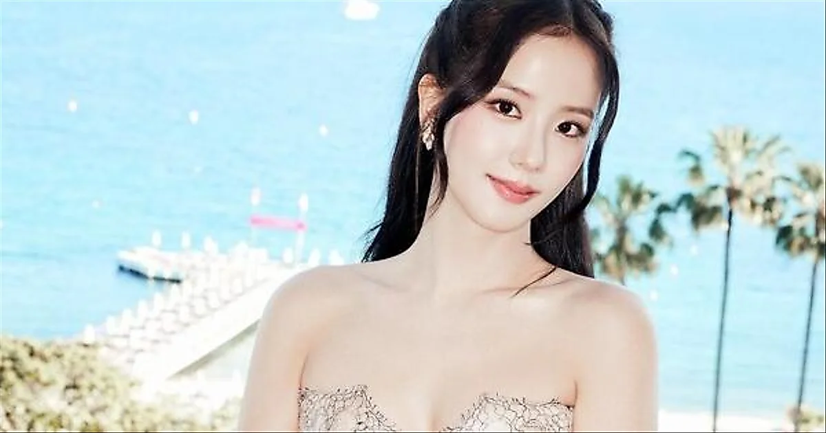 Jisoo tiếp nối Jennie, comeback với 'CLICK' vào ngày 4/9