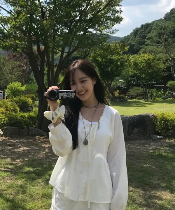 Jin Ji-hee undergoes stunning transformation into mature woman in 'Ppang-kku-ttong-kku'