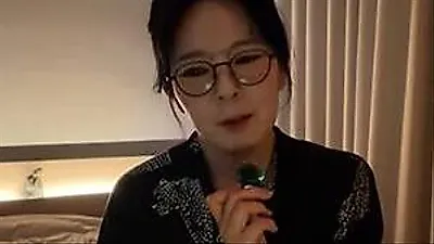 Kwak Jung-eun xin lỗi về phát ngôn gây tranh cãi về Chang Kiha 12 năm trước