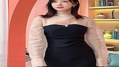 Lee Ji-hye clarifies license plate loss on luxury car