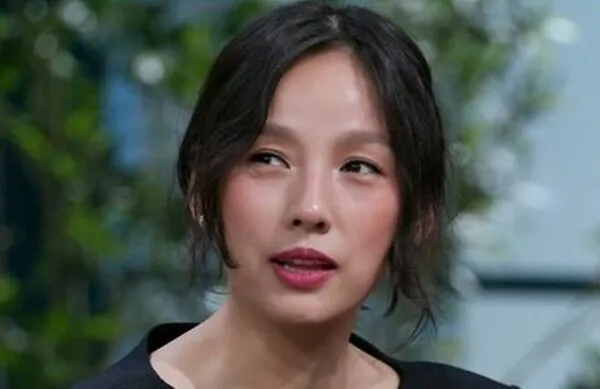 Boyfriend says 'She is Lee Hyori's favorite'—Girlfriend who resembles Kim Yoo-jung fires lasers from her eyes
