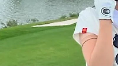 Lim Ji Yeon và Lee Do Hyun gây chú ý với buổi hẹn hò tại sân golf