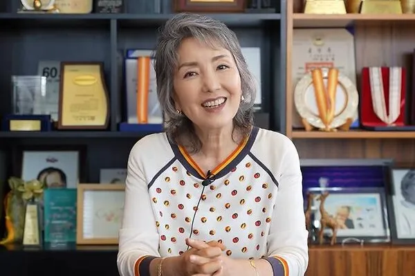 李辉香仅65岁便入住养老院,其原因引发关注