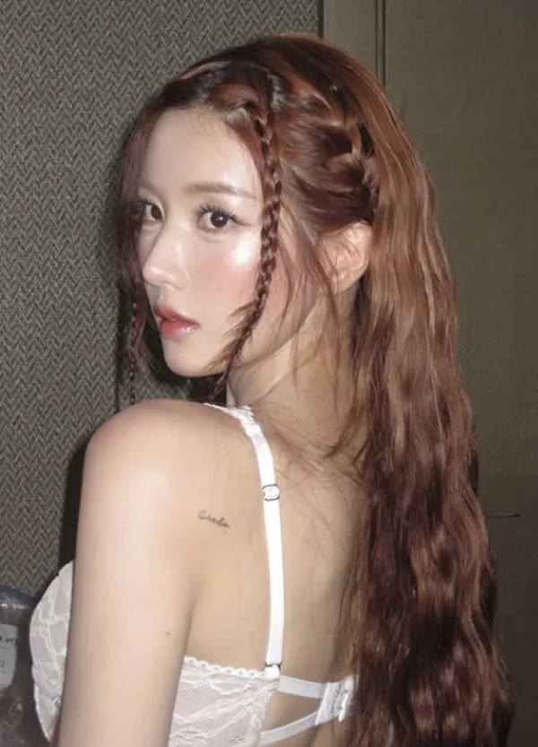 Waterbomb Goddess Kwon Eun-bi Captivates 50,000 Turkish Fans with Sizzling Performance