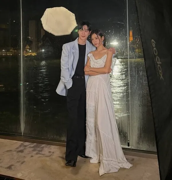 Seo Kang-joon and Ahn Eun-jin pose for wedding pictorial 'This Moment, Forever as It Is' in Thailand