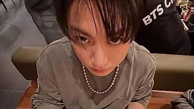 BTS V jokingly warns: "Jung Kook might bite if you get too close"