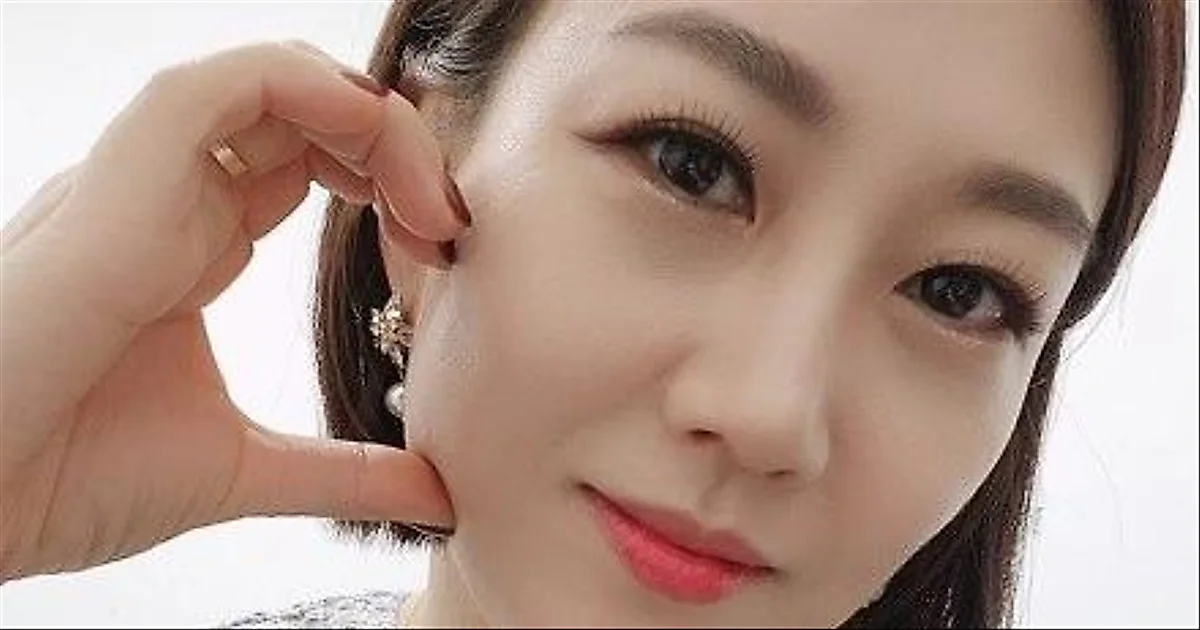 Jang Yunjeong kỷ niệm 27 năm debut: Nhớ về ngày mưa và tâm sự giữa biến cố gia đình