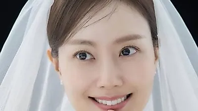 Moon Chae-won to Marry on June 28; Agency Denies Pregnancy and Groom's Profession Rumors