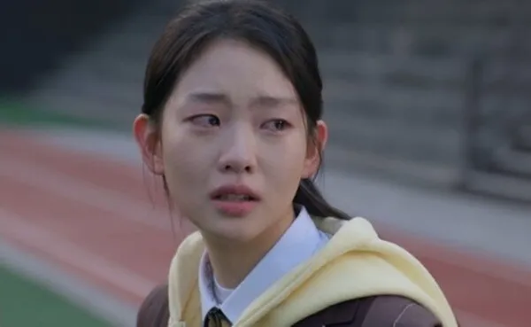 Seo Su-min, Daughter of 'Kim Bu-jang' So Ji-sub, Revealed as 3-Million-View Influencer