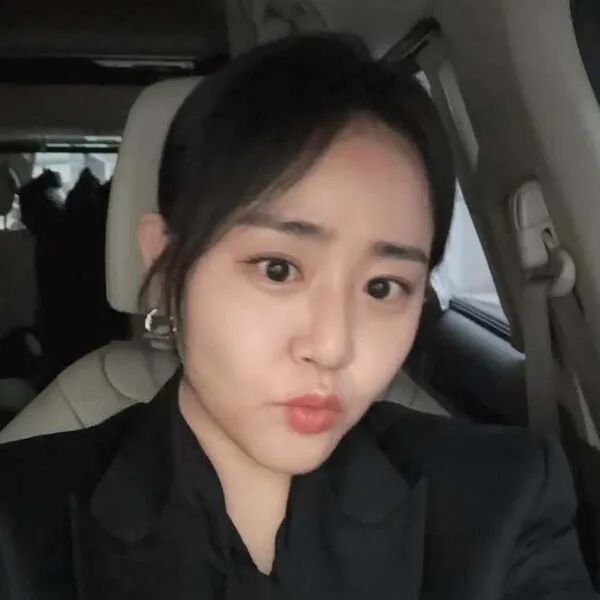 Moon Geun-young's striking transformation: From soft features to sharp beauty