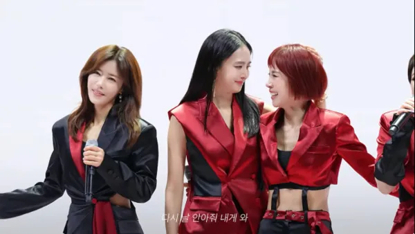 Jo Min-ah và Seo In-young làm mới sân khấu Jewelry cùng màn làm hòa đầy cảm xúc