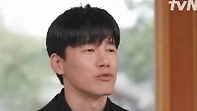 Kim Mu-yeol và Yoon Seung-ah: Phép màu 17 năm "Từng bị hỏi tại sao lại hẹn hò với người đ…