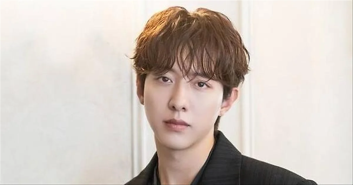 CNBLUEイ・ジョンシン、小児科専門医に変身—俳優としてのキャリアを盤石に