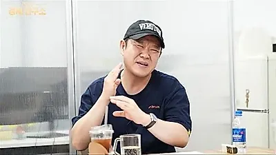 Kim Gura回应轻型车车位停车争议：解释为何前往管理处找负责人