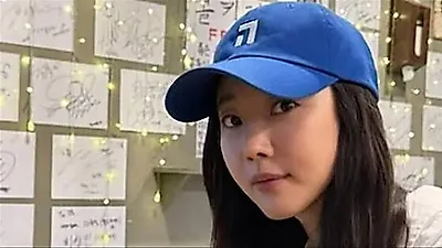 Kim Sa-rang Appears at BBQ Restaurant After 600 Million Won Apartment Seizure: 'Did I Gain Weight?'