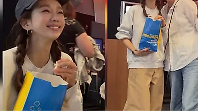 Yoon Son-ha, 50-year-old actress, looks like she's in her 20s