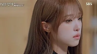 Choi Ye-na tearfully reveals childhood battle with pediatric cancer