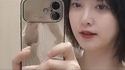 ク・ヘソン、眉毛カッターでセルフカット！大胆なショートヘアに変身