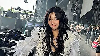 (G)I-DLE ソヨン、ローラパルジャでの大胆なステージ衣装を公開