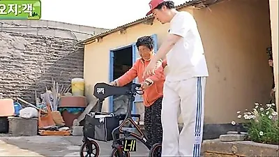 Yoon Taek Repairs Abandoned House for Elderly Woman After Announcing Exit from 'I Am a Natural Person'