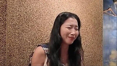 再婚したオ・ユナ、日本旅行中に「次はウェディングフォトを撮るかも」と明かす