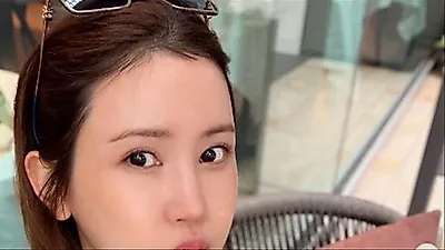 Lee Da-hae Takes Prenatal Trip to Japan Ahead of November Due Date