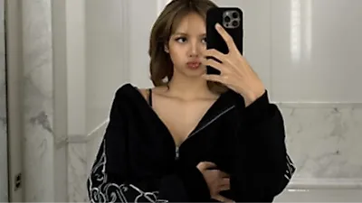 Lisa's World Cup effect: BLACKPINK's Lisa earns 17.6 billion won