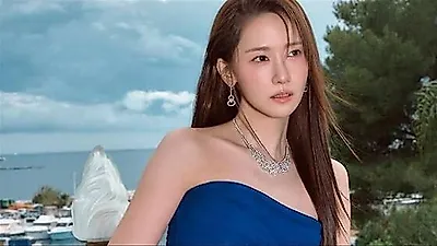 ユナ、カンヌを魅了する優雅なグラビアを公開「セクシーかつエレガント」