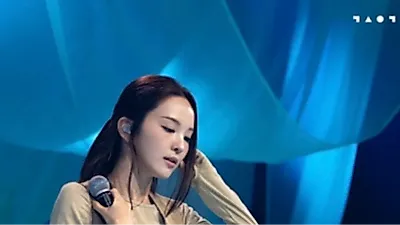 Song So-hee evolves into mature singer-songwriter with bold style