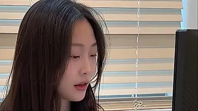 Cựu thành viên Pristin Jung Eun-woo trở thành trưởng phòng thẩm mỹ: 'Thấy tiếc khi xem IOI'