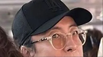 ペ・ヨンジュン、白髪になっても53歳で若々しい！高身長で変わらぬ美貌が話題