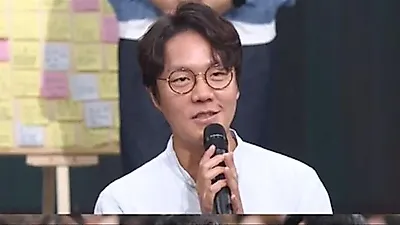 Web novel author Lee Nak-jun addresses 3 billion won income rumors