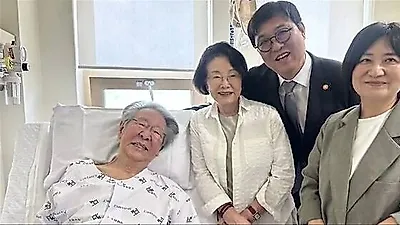 チェ・フィヨン長官、入院中のチェ・ブラムを見舞う「快復したらマッコリを一杯おごってください」
