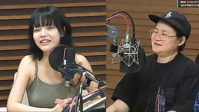 AOA's Jimin Says Kim Shin-young's Drinking Habit Included Suddenly Calling Her Boyfriend