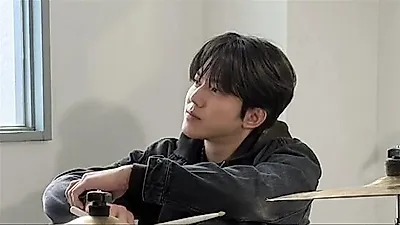 Dowoon DAY6 trấn an người hâm mộ trước tin đồn kết hôn với Yu Ji-yu