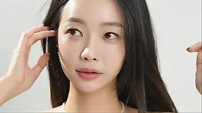 Announcer Park Ji-min donates to 'Baegue Couple' from 'Oh Eun-young Report'
