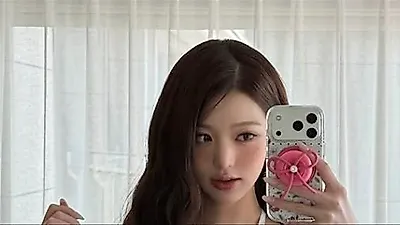 Jang Won Young của IVE bị nghi mắc bệnh ngôi sao tại sân bay và sự thật đằng sau