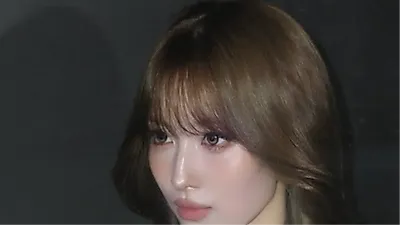 Twice's Momo stuns fans with elegant, sophisticated new look