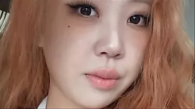 Lee Young Ji debuts bold orange hair at Waterbomb Sokcho 2026