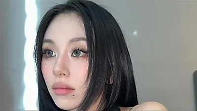 Twice's Chaeyoung and Zion.T deny breakup rumors