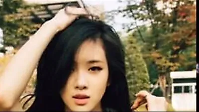 Is this really BLACKPINK's Rosé? Black hair trainee photos resurface