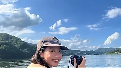 Girl's Dayのパク・ソジン、緑の水着で夏を満喫―夫イ・ドンハとの休暇か