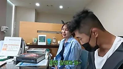 Kim Dong-hyun's Wife Is Pregnant With Their Fourth Child as Doctor Warns, "The Uterus May Have to Be Removed"