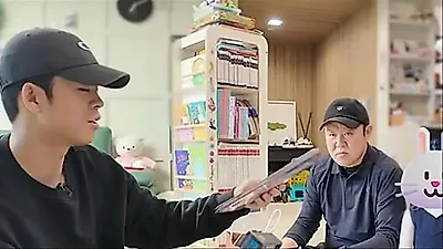 Kim Gu Ra tiết lộ chuyện 'sống hai nhà' vì con gái út