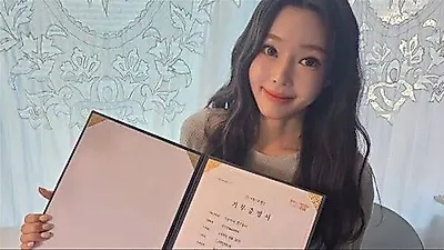 Ji Yeon-soo quyên góp toàn bộ thu nhập YouTube đầu tiên cho các gia đình đơn thân