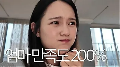 Nam Bora tells 50-day-old son, "Stop growing, no"
