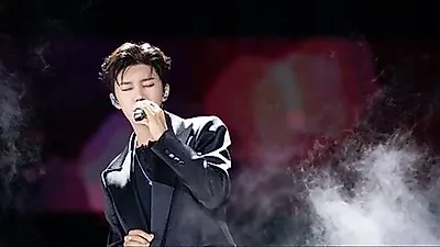 Lim Young-woong lập kỷ lục 1 triệu khán giả kỷ niệm 10 năm debut